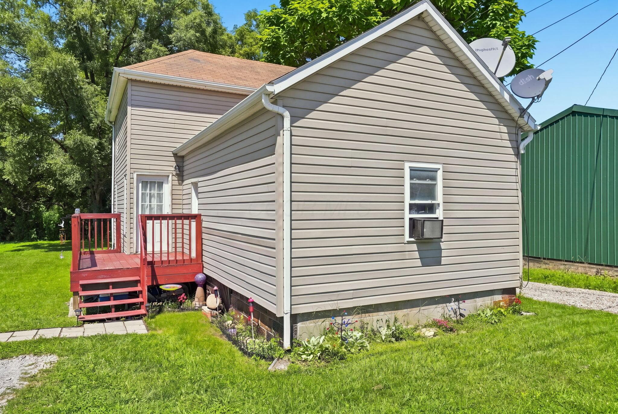 129 King Avenue, Lore City, OH 43755