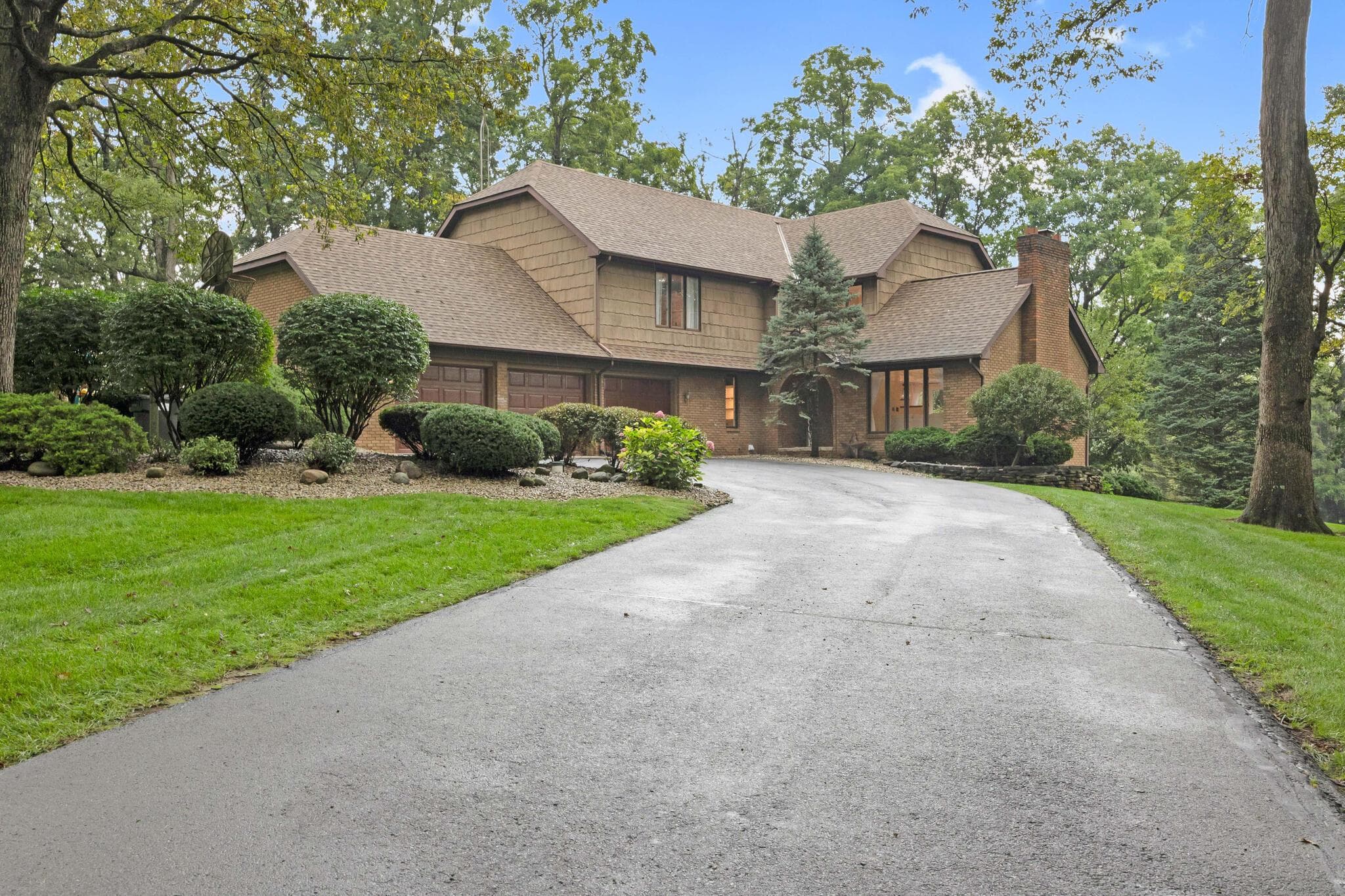 100 Tanglewood Drive, West Liberty, OH 43357