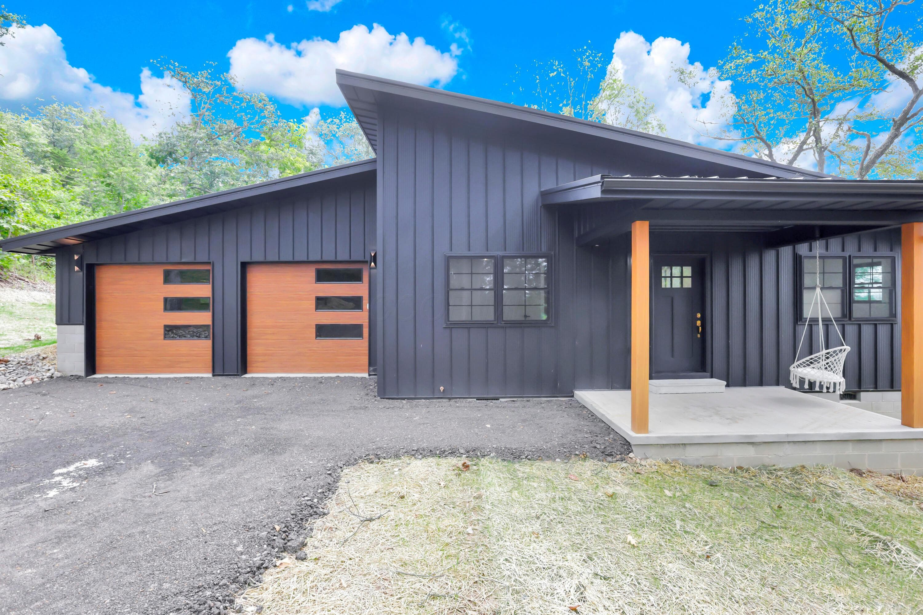 1438 Ragged Ridge Road, Frankfort, OH 45628