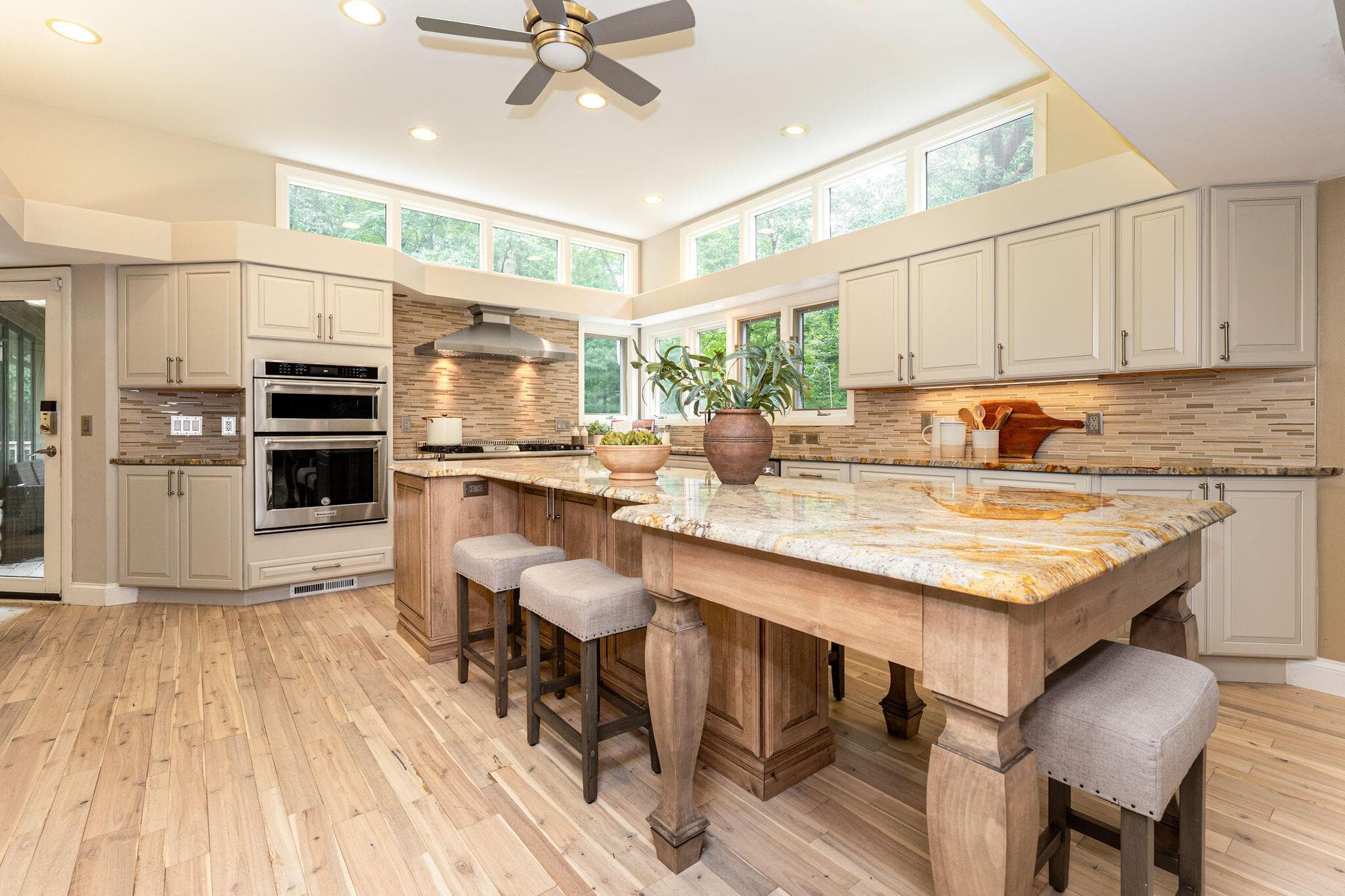 630 Woods Hollow Lane, Powell, OH 43065