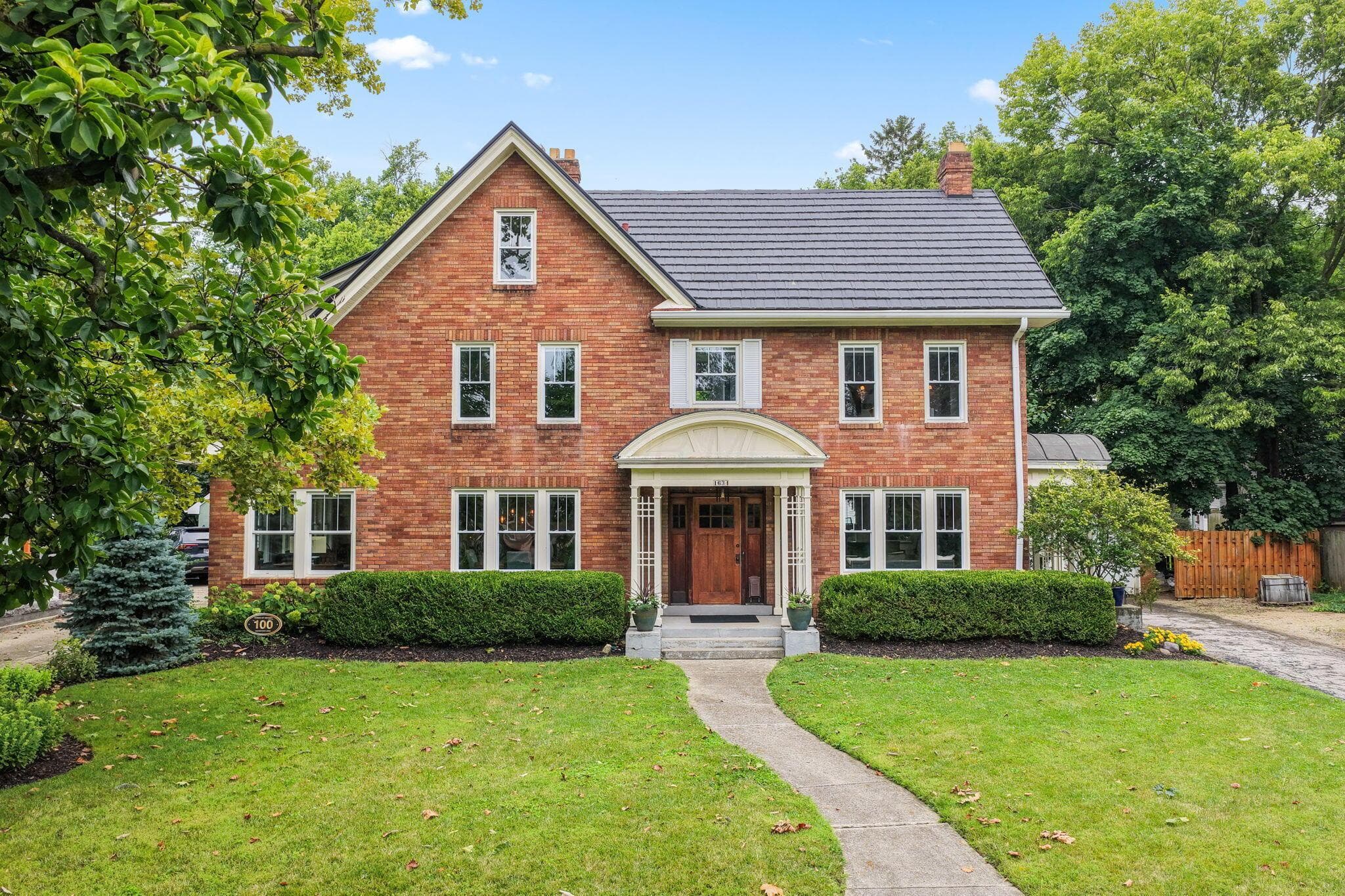 1634 Cambridge Boulevard, Columbus, OH 43212