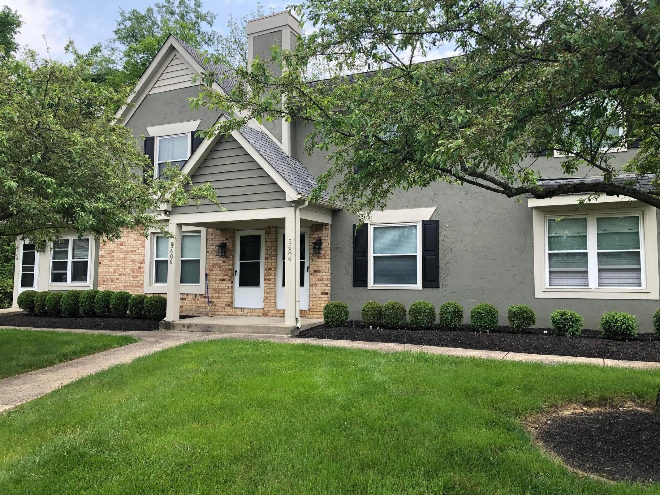 5684 Crossing Court #6, Columbus, OH 43231