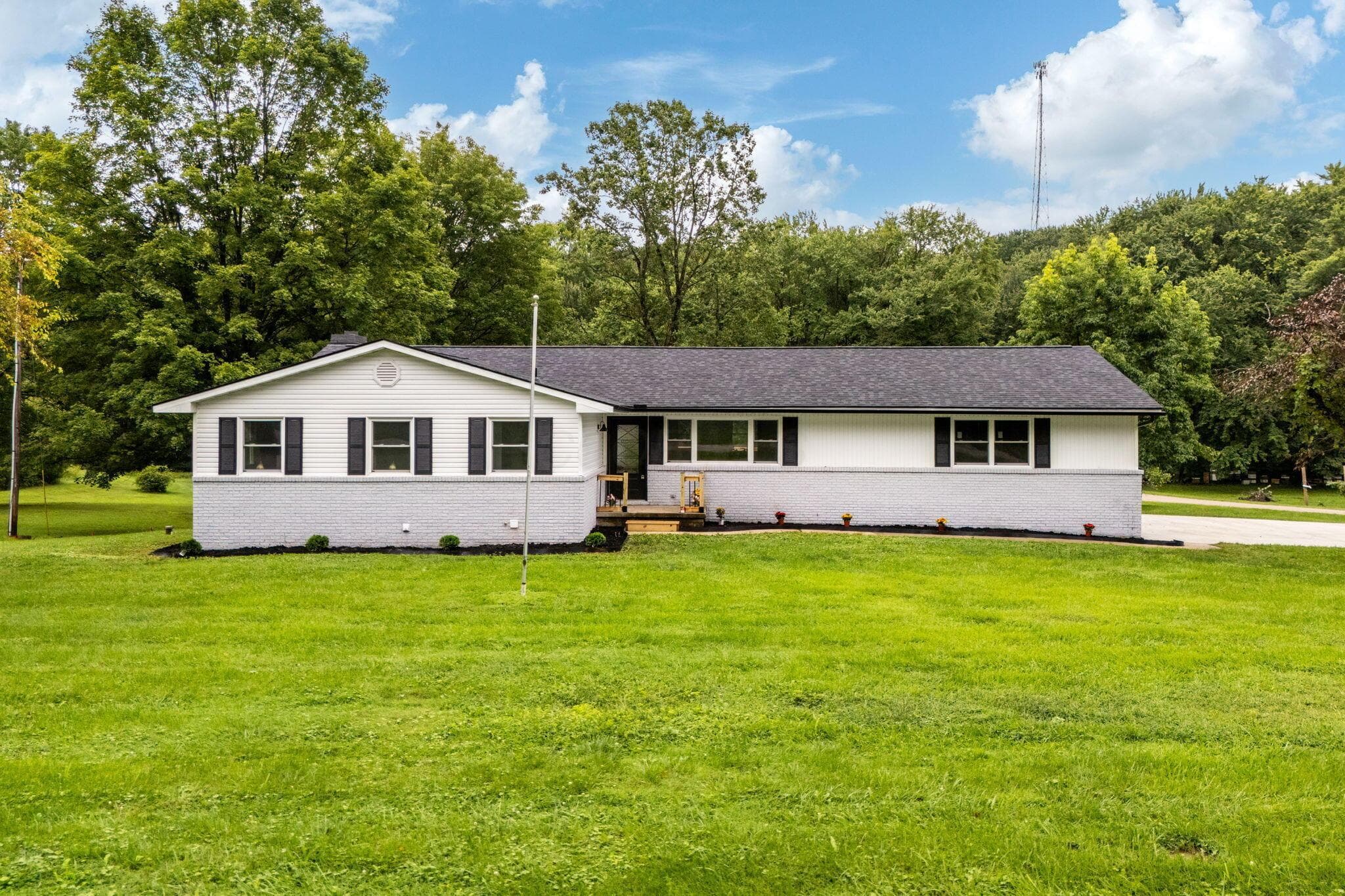 2525 Hamburg Road SW, Lancaster, OH 43130