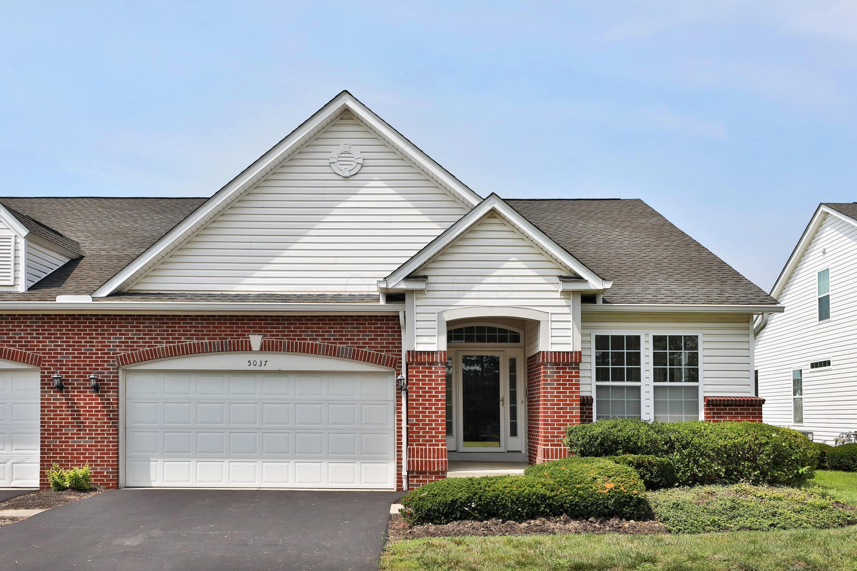 5037 Barkstone Drive, Grove City, OH 43123