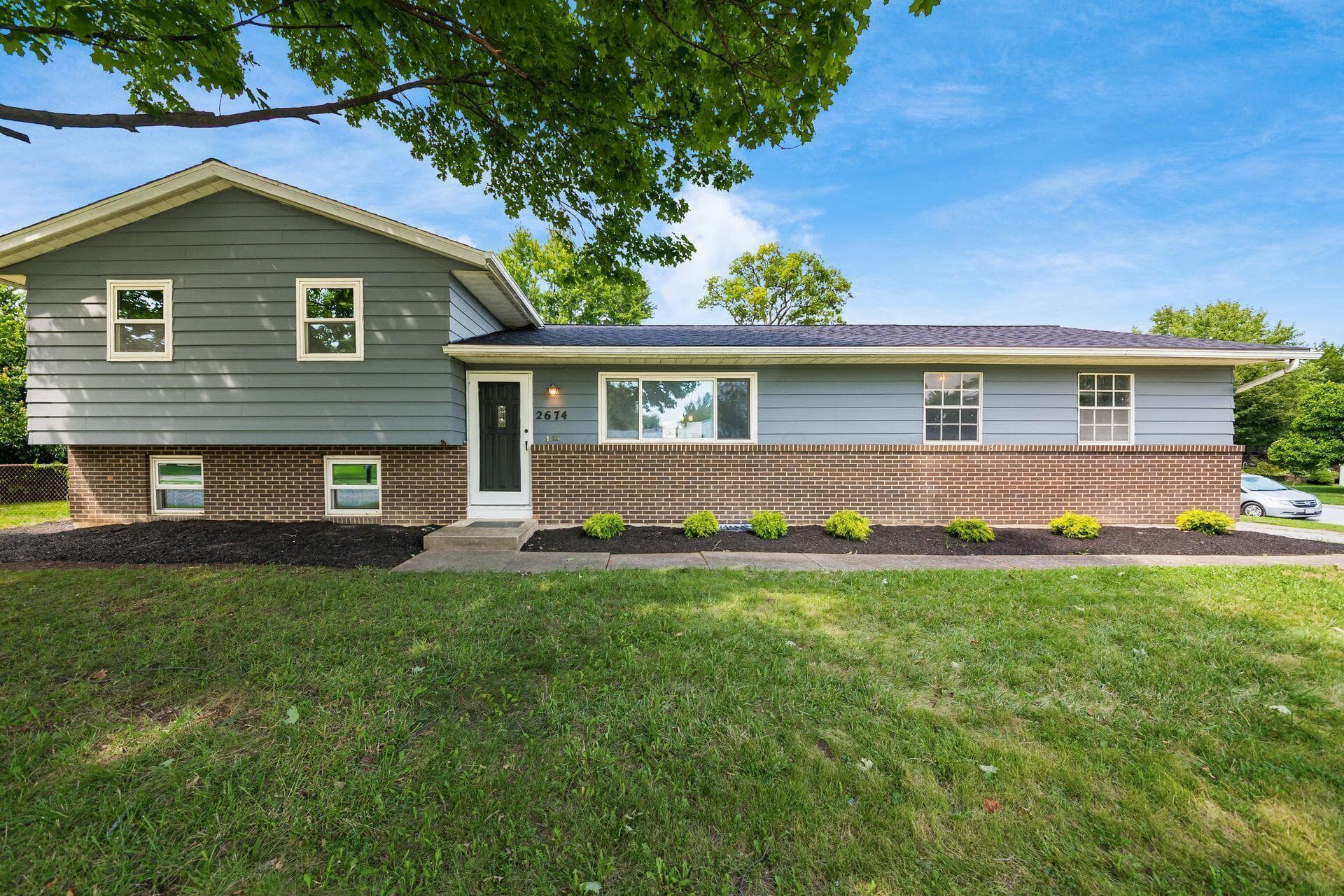 2674 Parlin Drive, Grove City, OH 43123