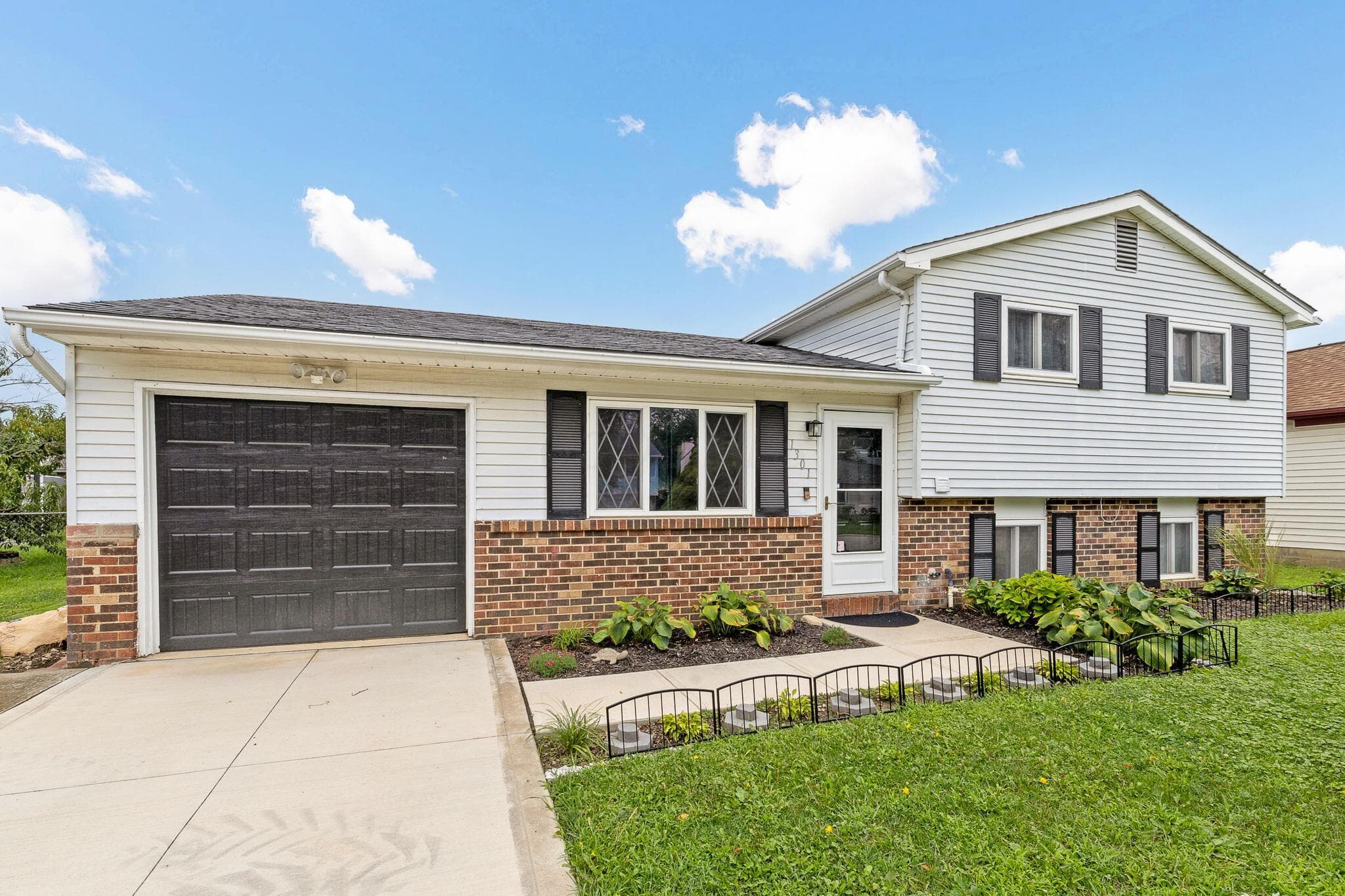 1301 Saffron Place, Galloway, OH 43119