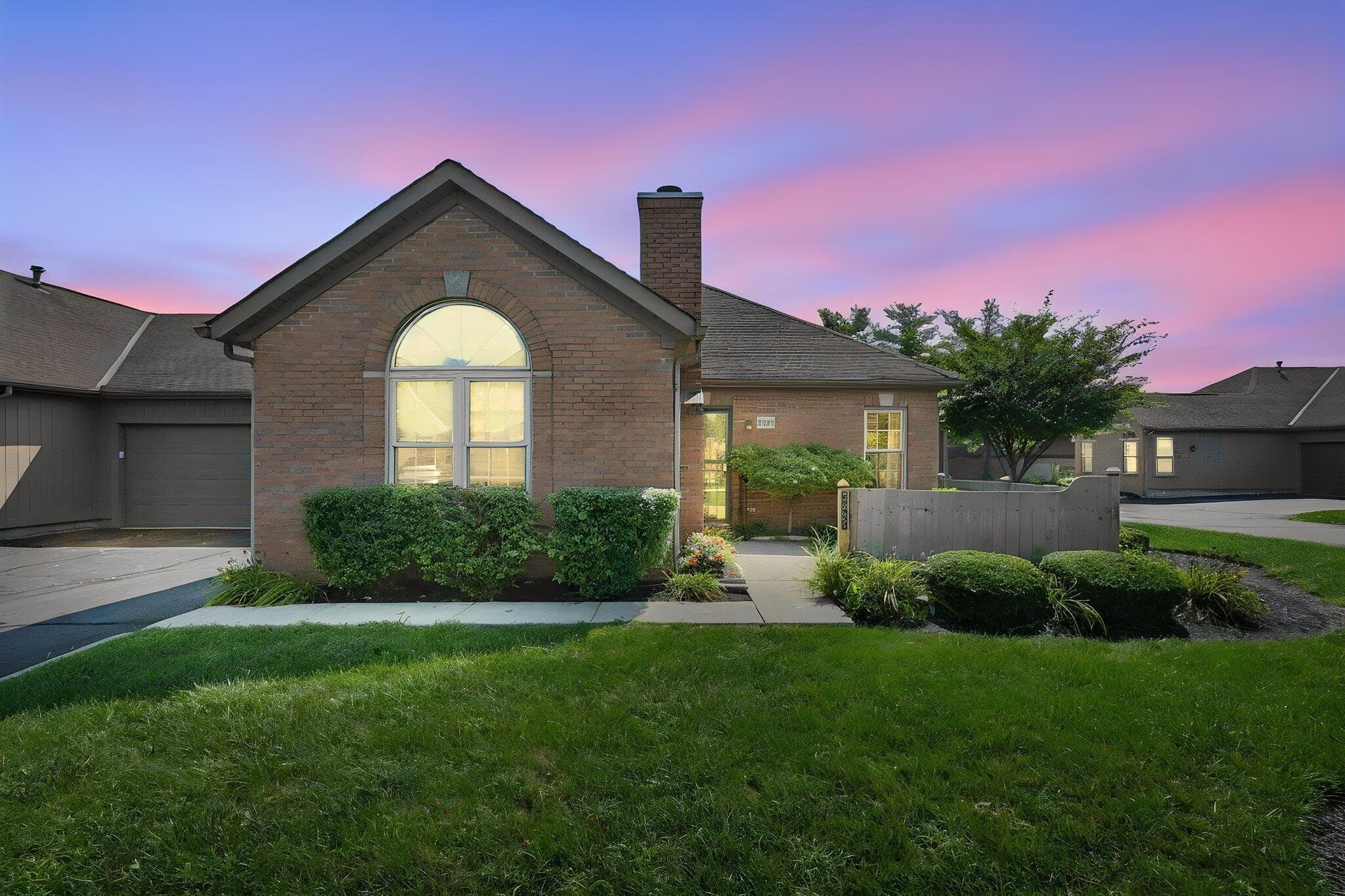2395 Hooverside Lane, Grove City, OH 43123