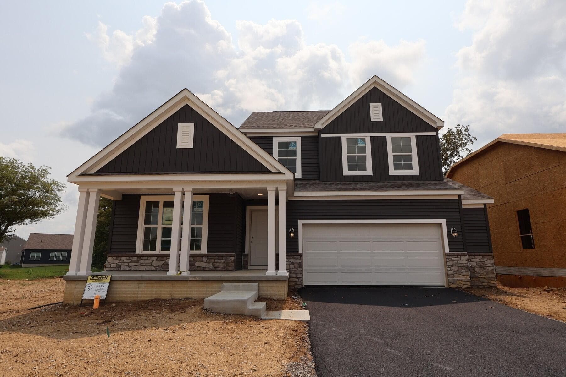 47 Englewood Road, Commercial Point, OH 43116
