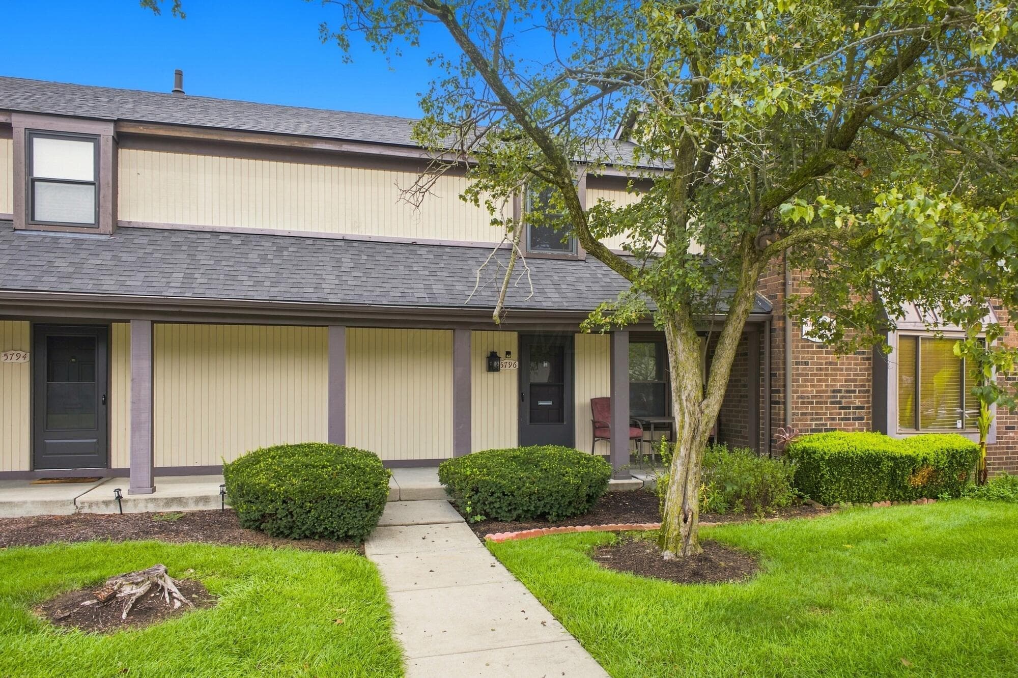 5796 Hallridge Circle, Columbus, OH 43232