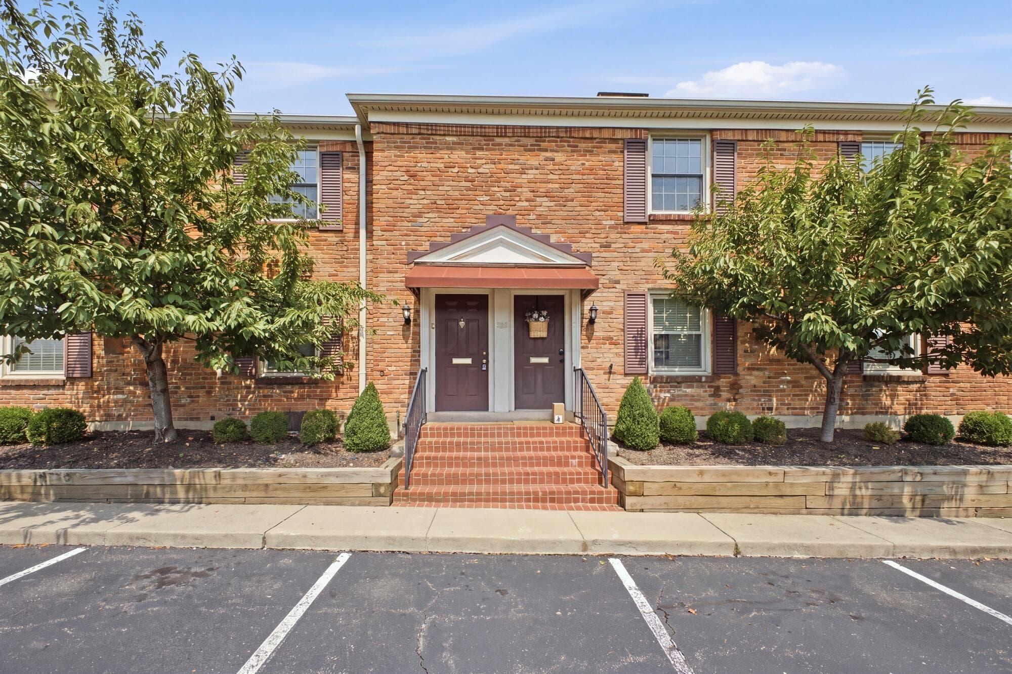 952 Chatham Lane #K, Columbus, OH 43221