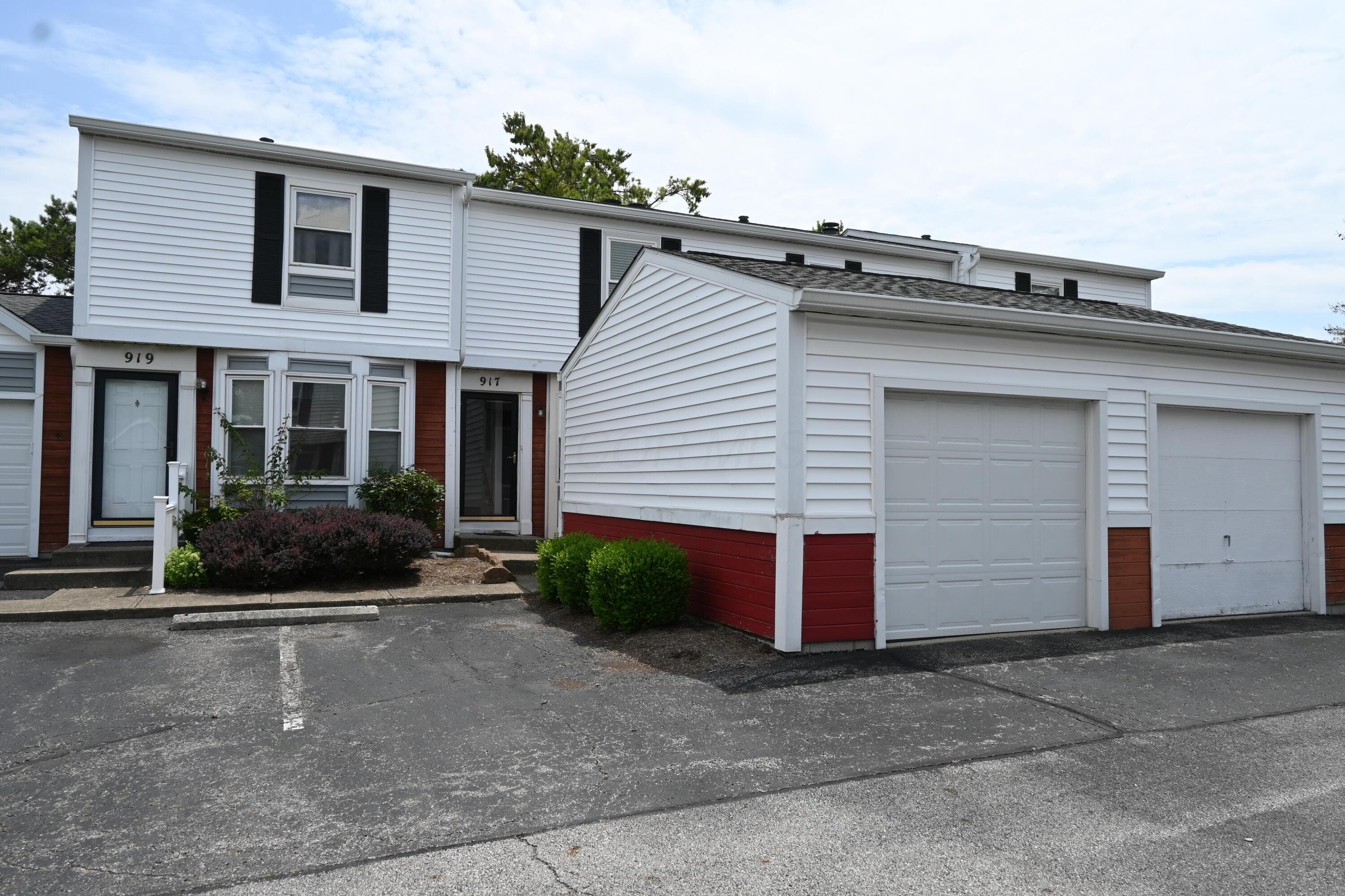 917 Annagladys Drive #Y2, Worthington, OH 43085
