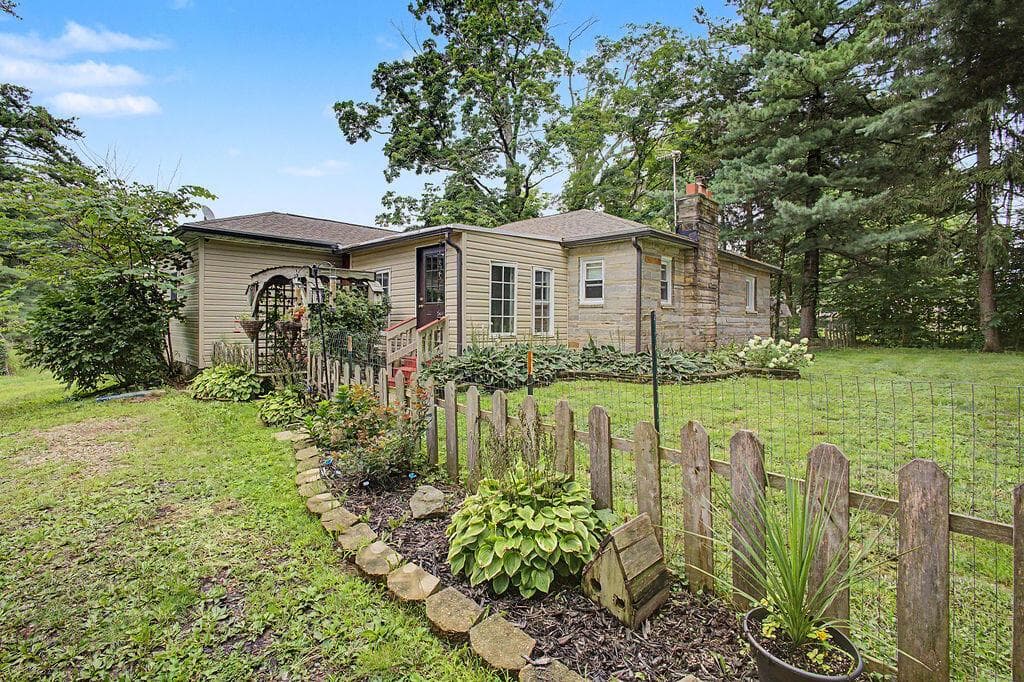 6536 Newark Road, Mount Vernon, OH 43050