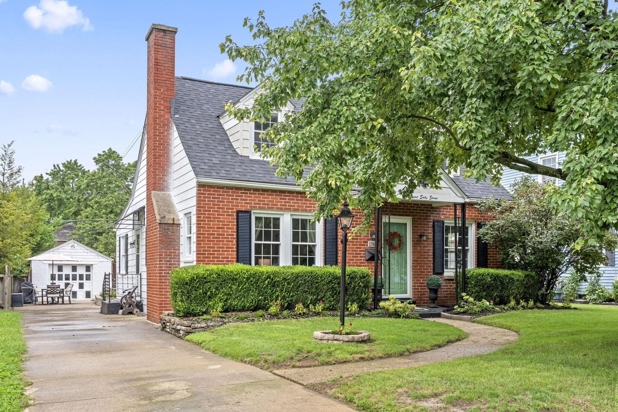 867 S Broadleigh Road, Columbus, OH 43209