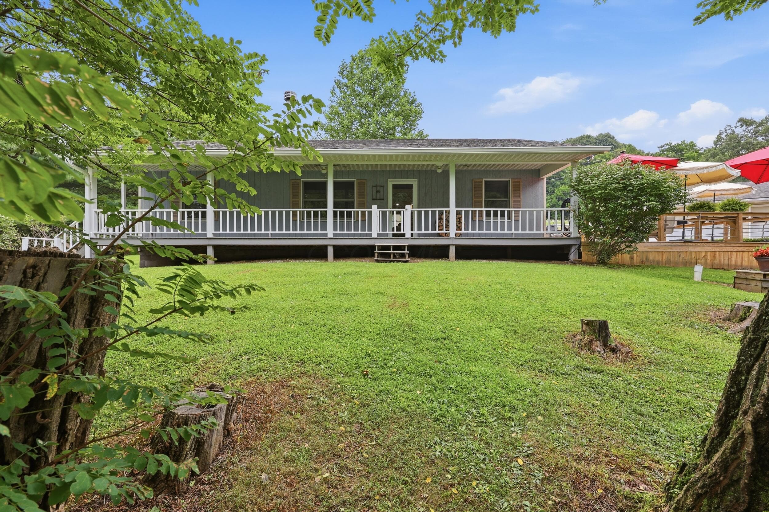 1550 Pinkerton Lane, Zanesville, OH 43701