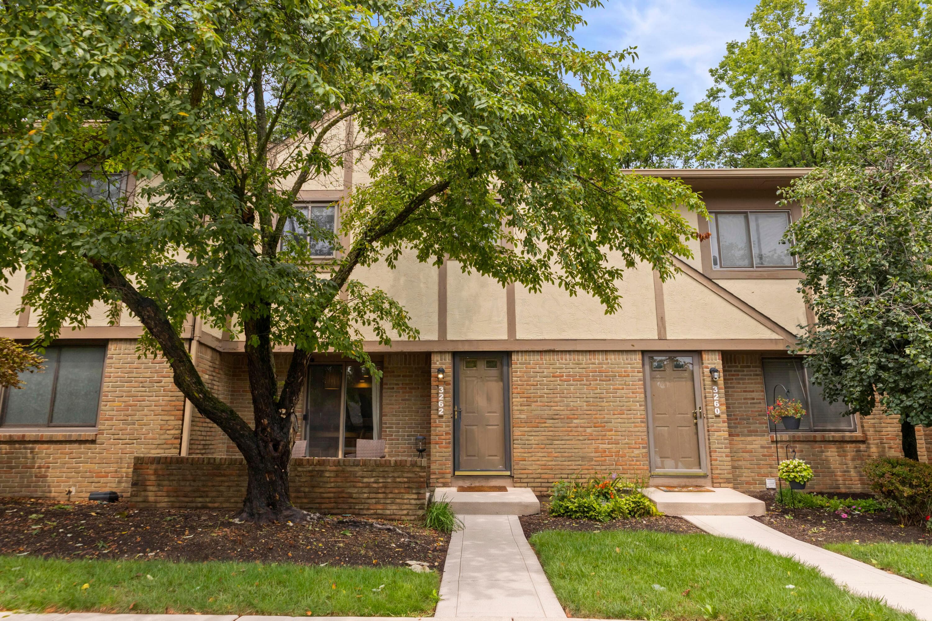 3262 Brookview Way #11, Columbus, OH 43221