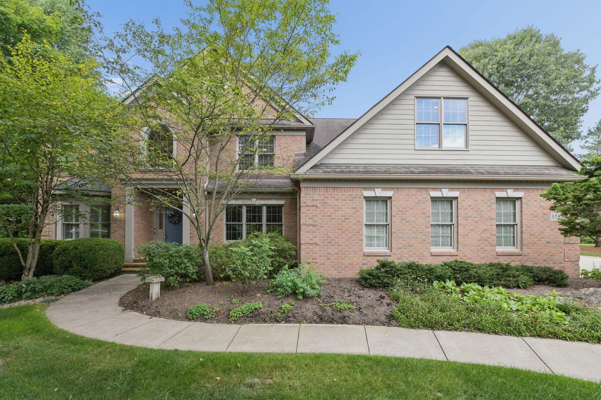 358 Bryn Du Drive, Granville, OH 43023