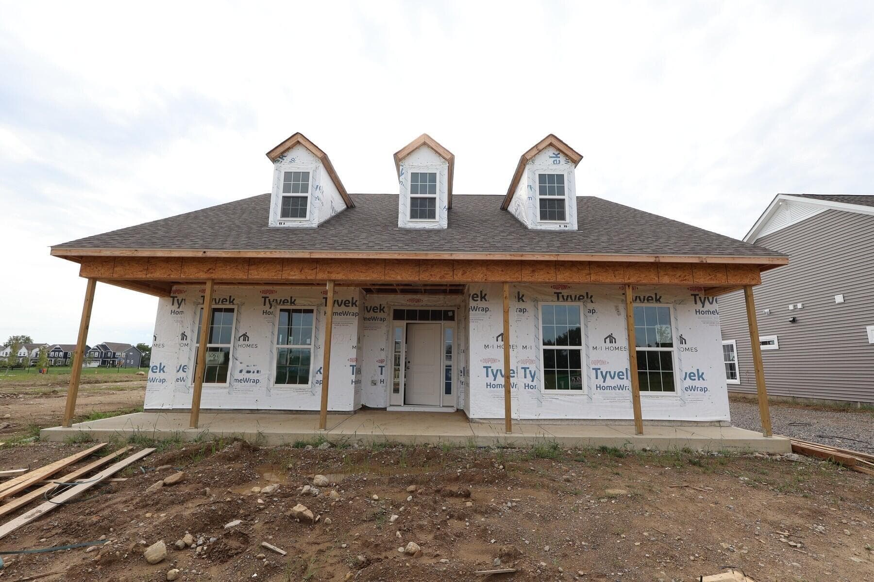 4527 Corsican Loop E, Hilliard, OH 43026
