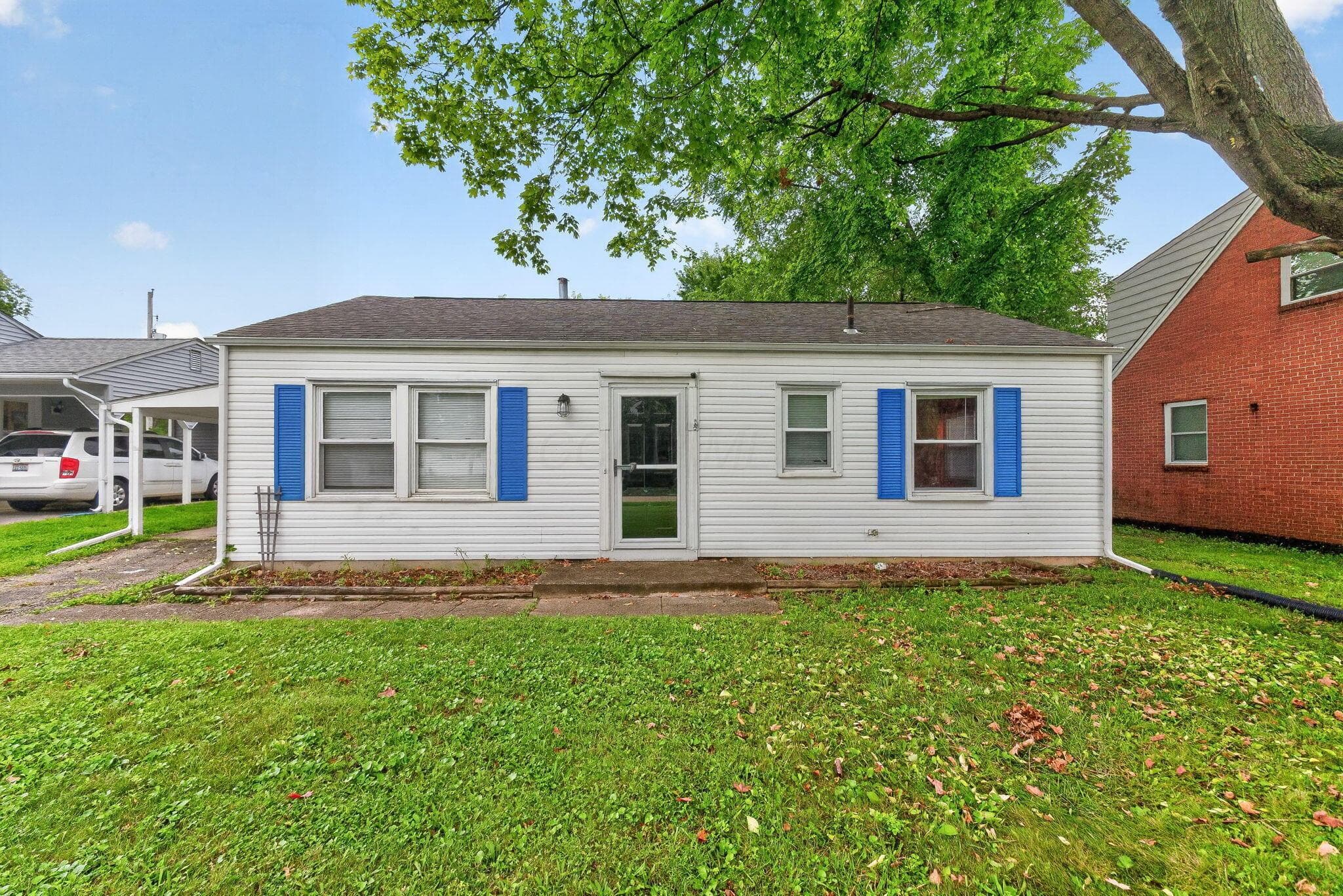 392 Weymouth Lane, Columbus, OH 43228