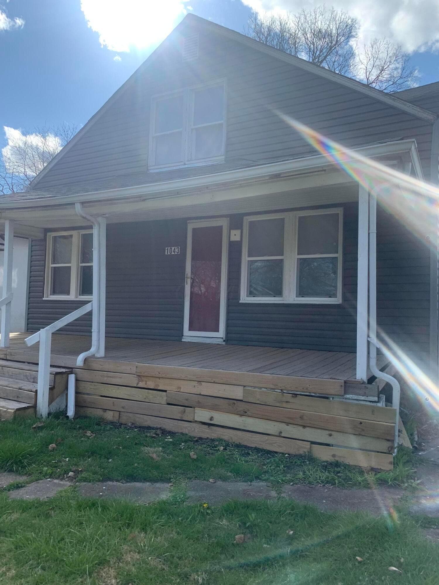 1043 Seymour Avenue, Columbus, OH 43206