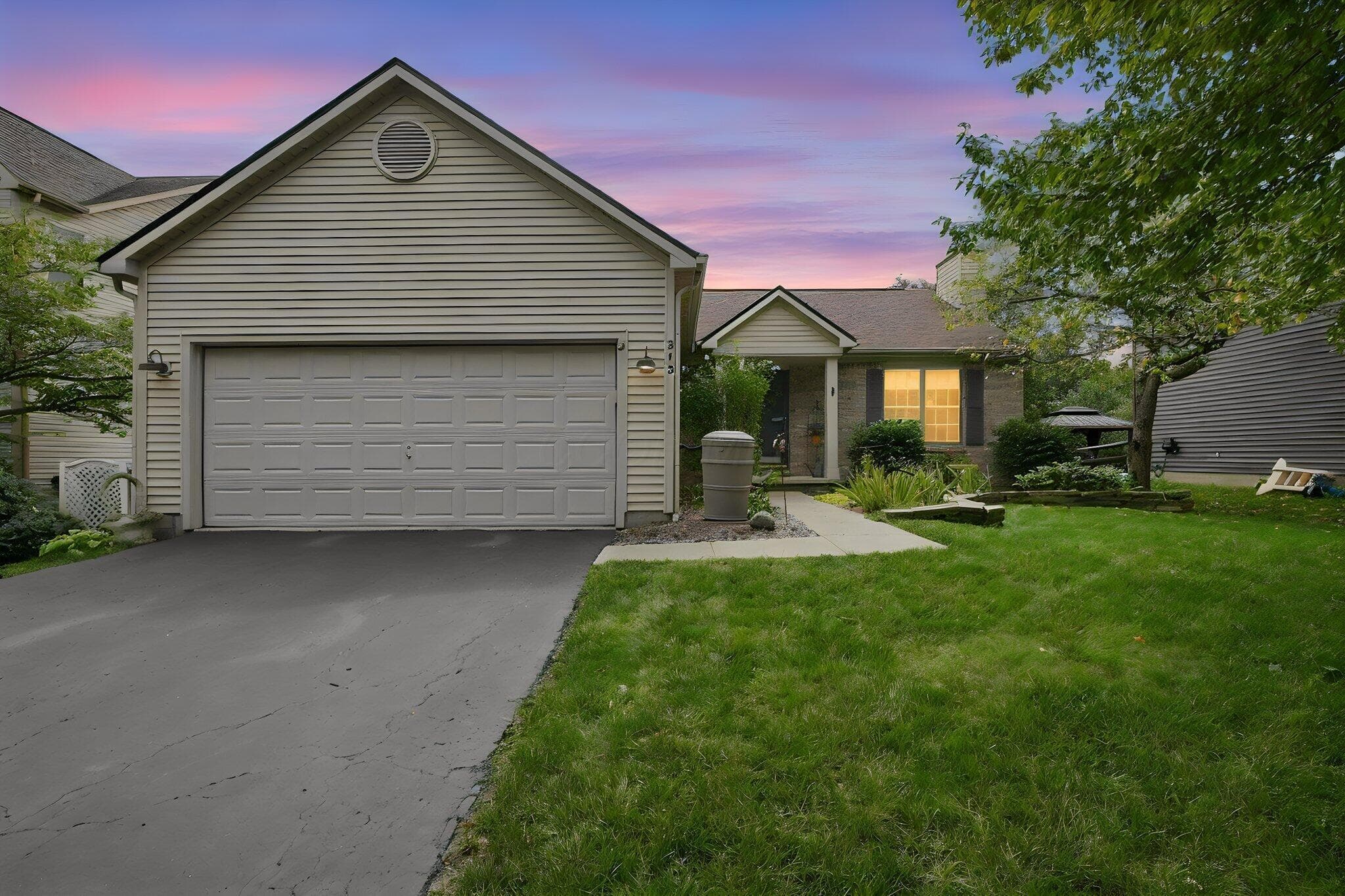 318 Pecan Court, Delaware, OH 43015