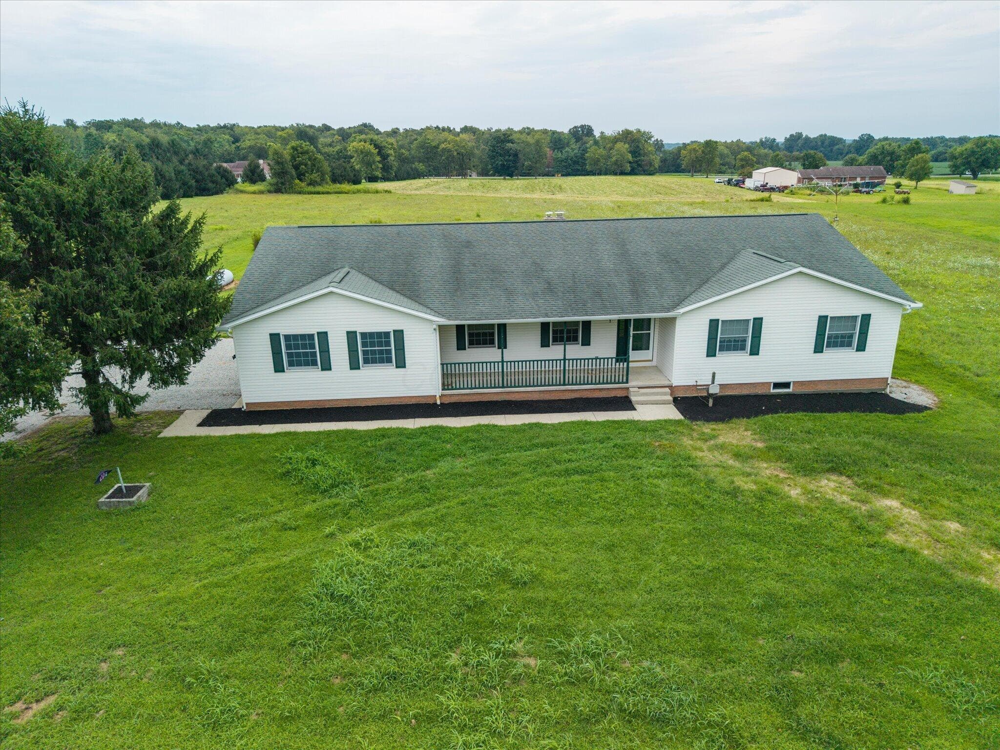 310 Hiatt Road, Clarksville, OH 45113