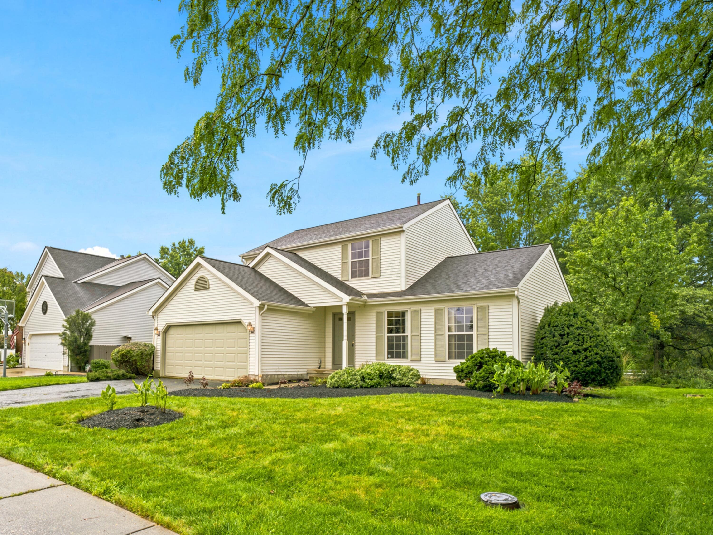 1544 Cottonwood Drive, Lewis Center, OH 43035