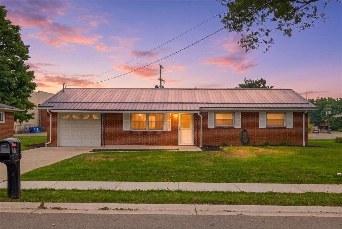 22 Plaza Drive, Mount Vernon, OH 43050