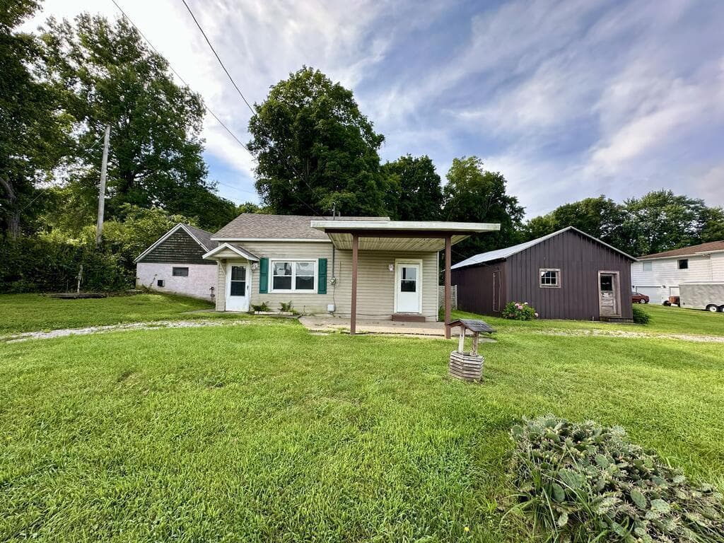 7424 State Route 180, Kingston, OH 45644
