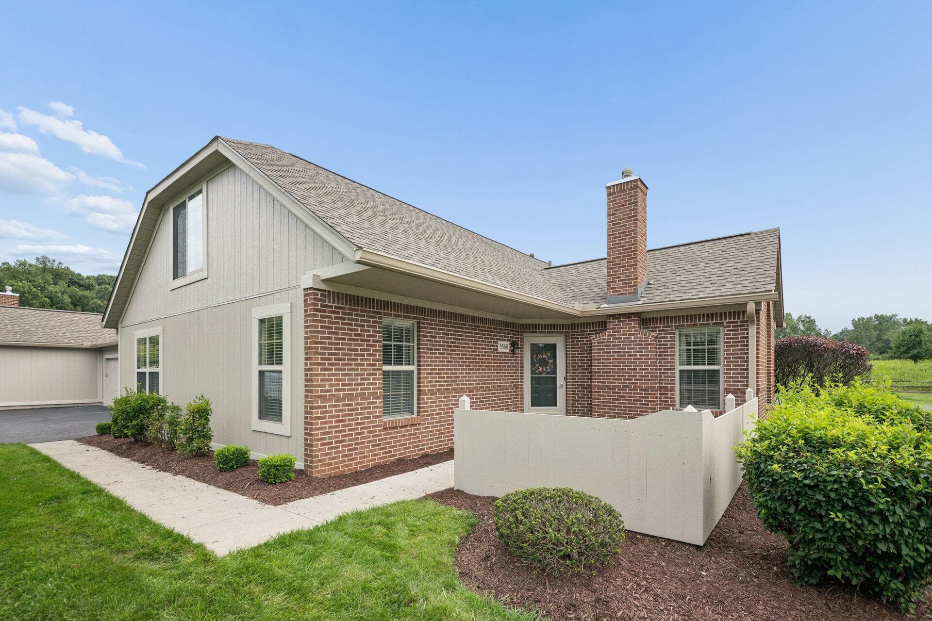 5568 Meadowood Lane, Westerville, OH 43082