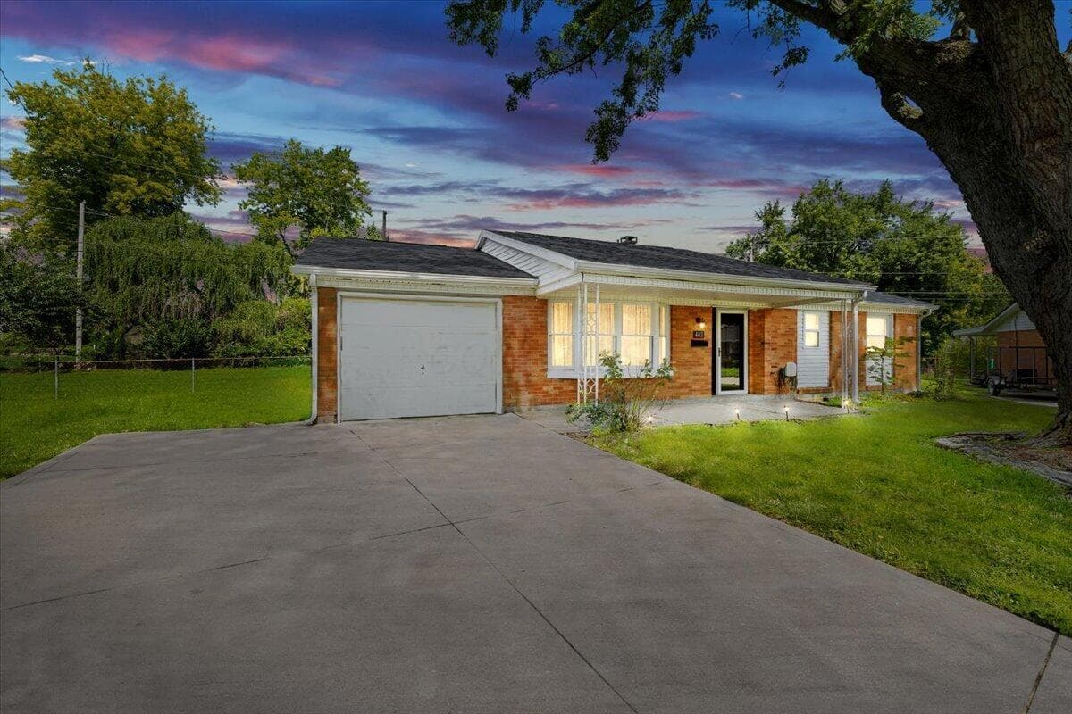 403 Swank Court, Englewood, OH 45322