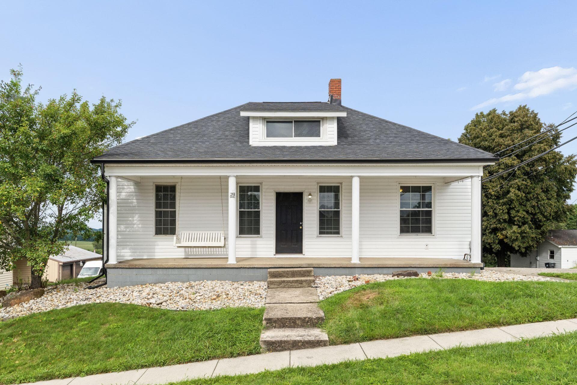 29 S West Street, Thornville, OH 43076