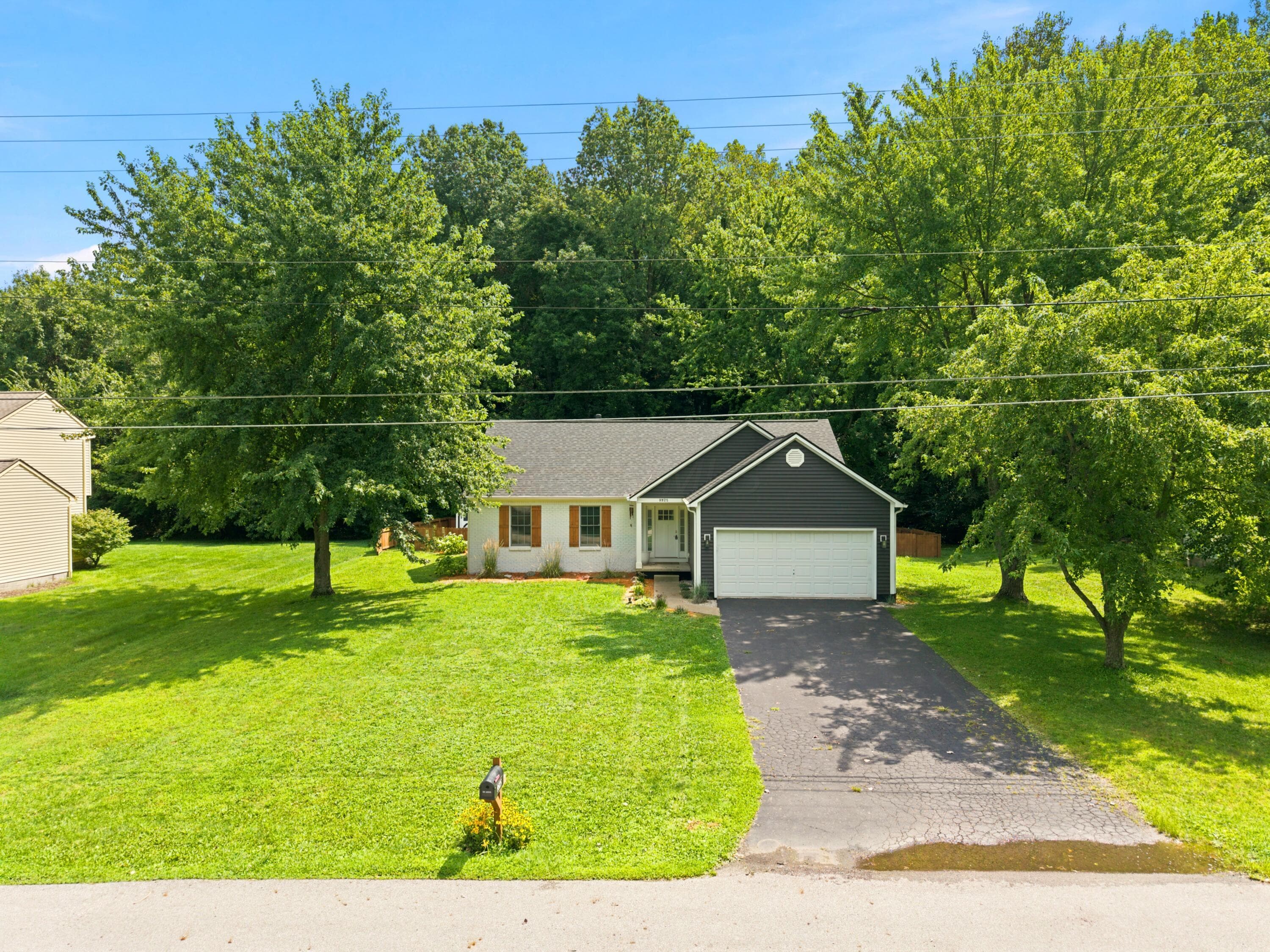9825 Lynns Road, Etna, OH 43062