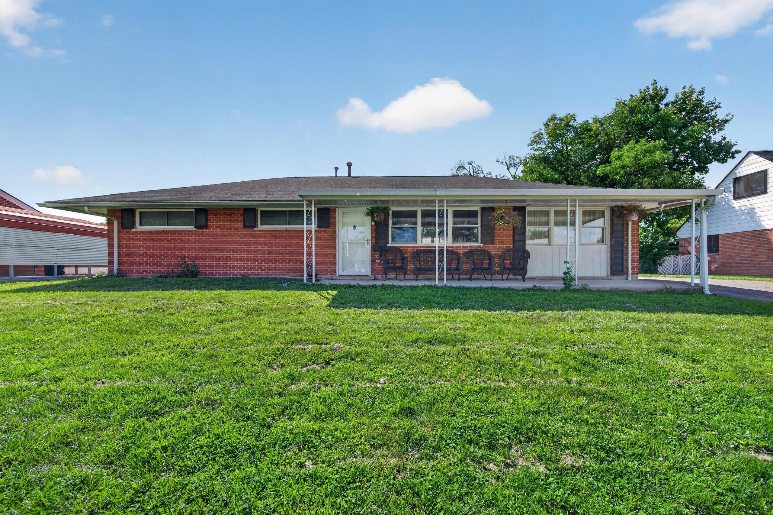 899 W Stephen Drive W, Columbus, OH 43204